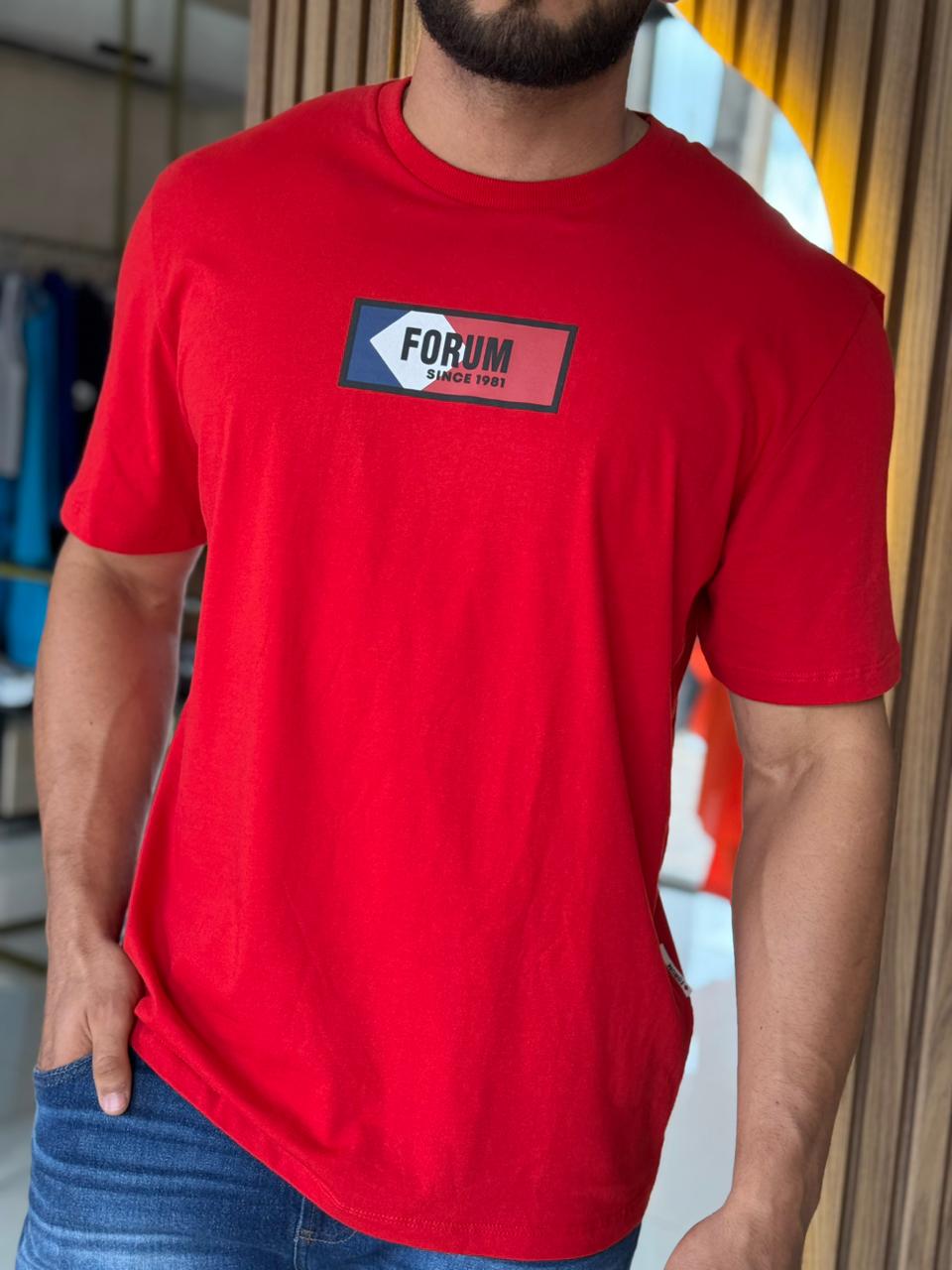 Camiseta Forum