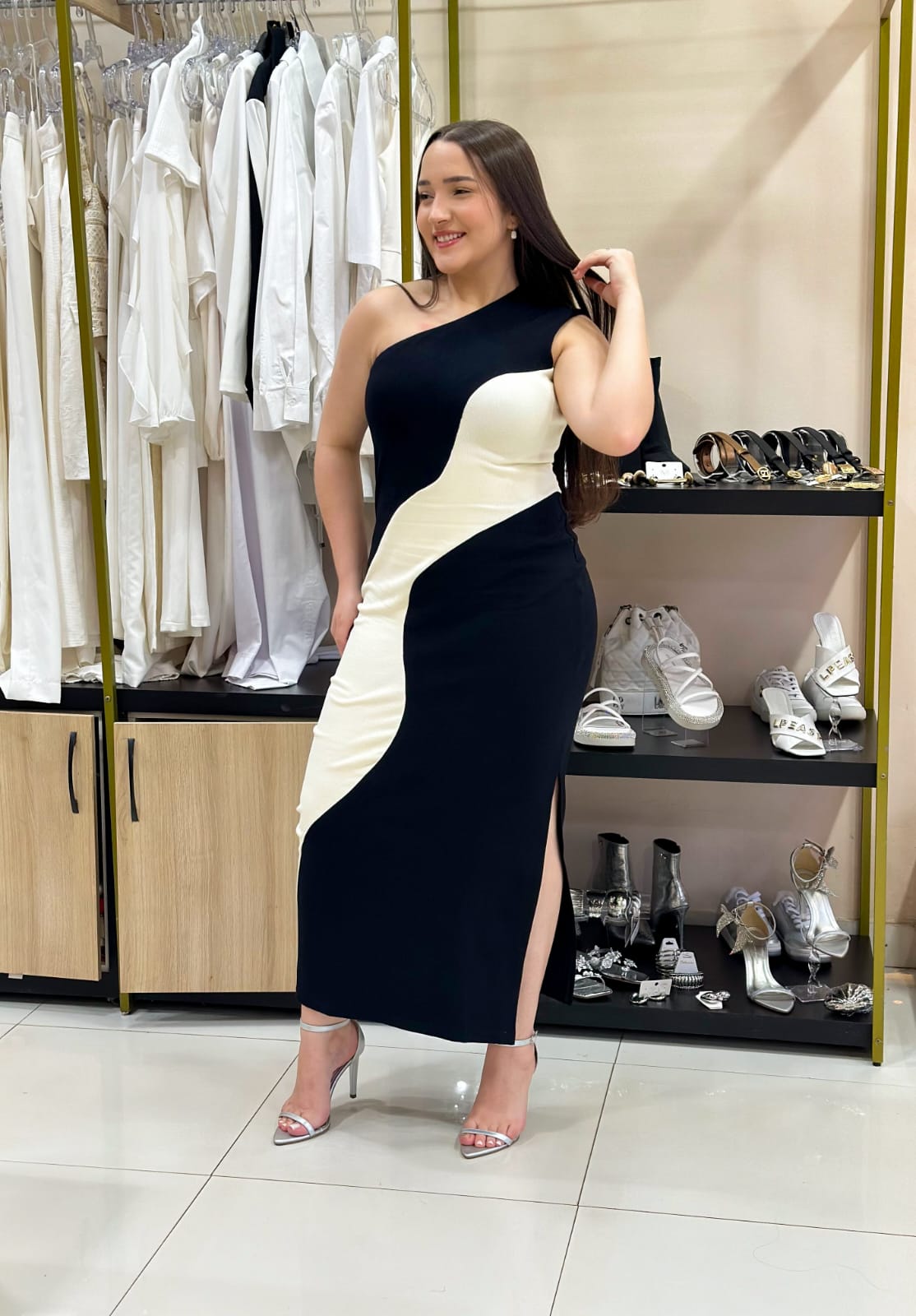 LP VESTIDO SUPER MIDI COM RECORTE