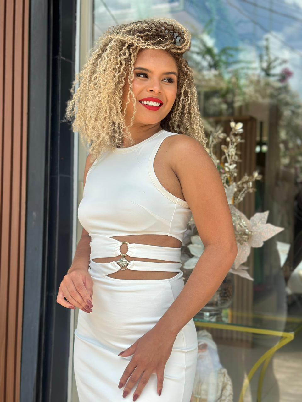 LP VESTIDO CURTO SEM MANGAS COM CUT - Imagem 2