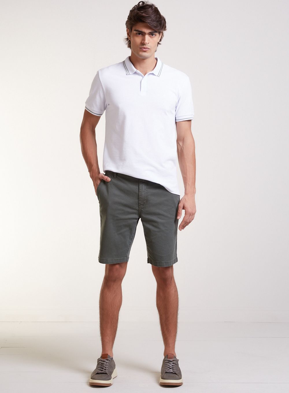 FORUM BERMUDA SARJA BENJAMIN